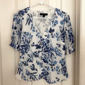 Banana Republic blouse, size small, new with tags.